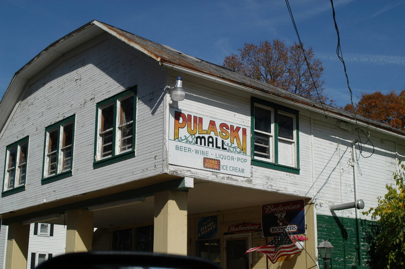 Pulaski Grocery (Pulaski Mall) - October 2003 Photo